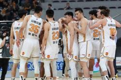 开云体育登录入口-鹰队与龙队让球迷产生激烈的讨论