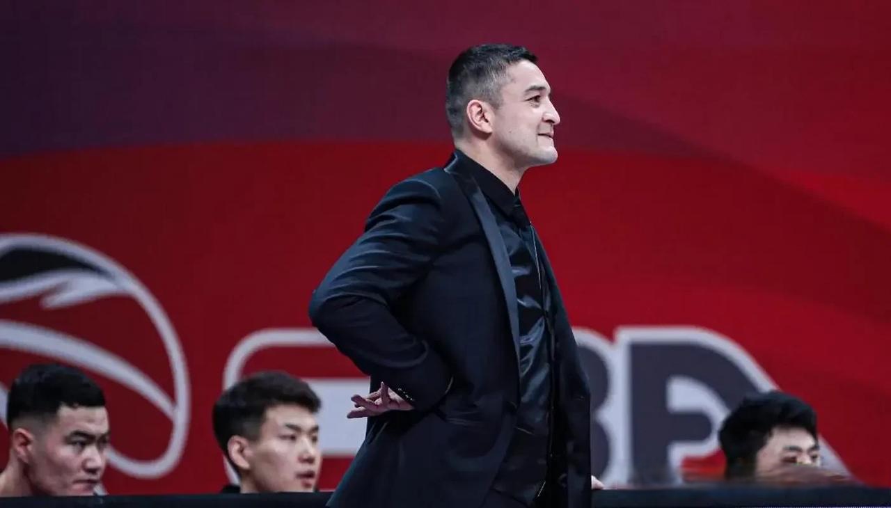西热力江率领辽宁男篮一骑绝尘，实现六连胜的简单介绍