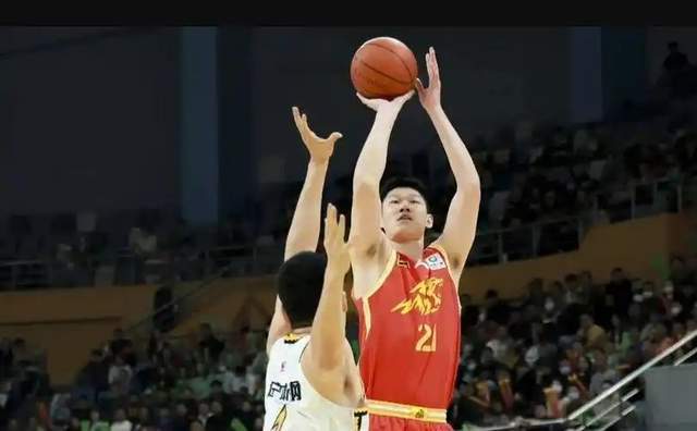 孟加拉队内线表现出色，压制对手