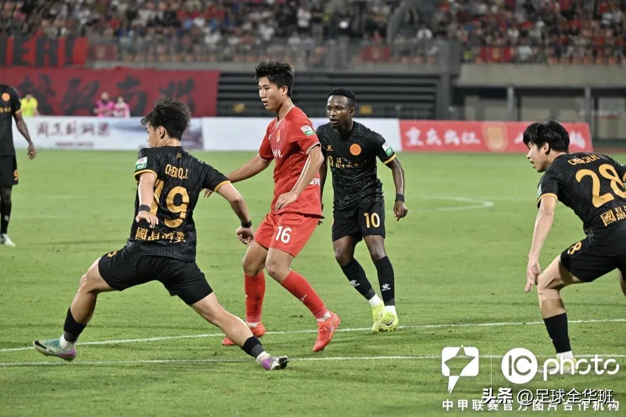 包含恒大球员体能比赛备战强化技战术的词条